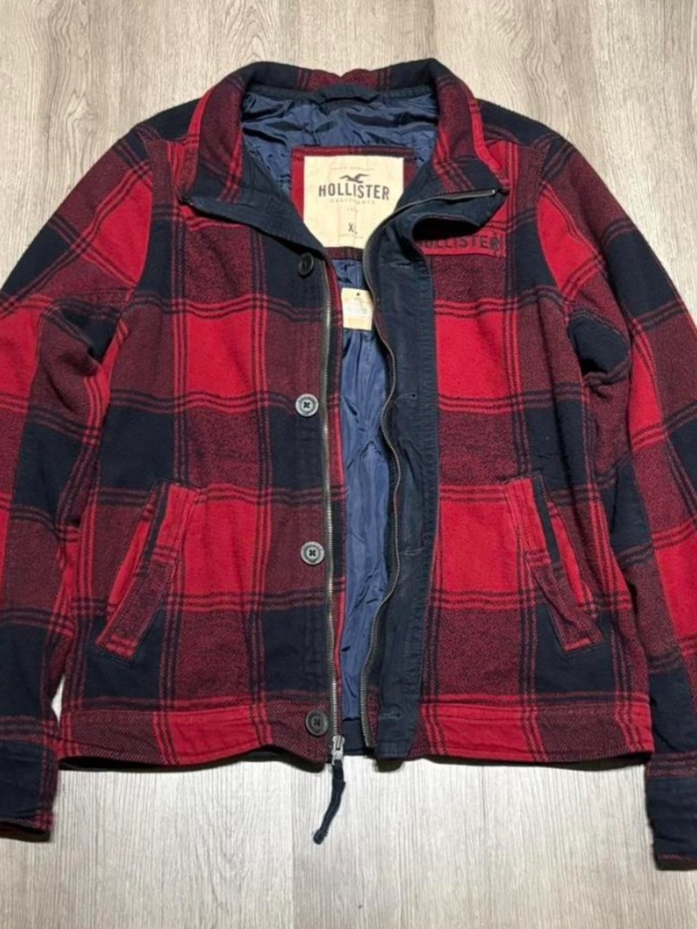 Hollister men’s tennis Red & Black Plaid Jacket